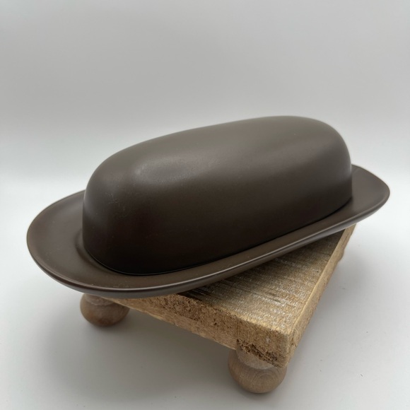 Noritake Colorwave Covered Butter Dish Brown‎ Matte - Picture 1 of 7